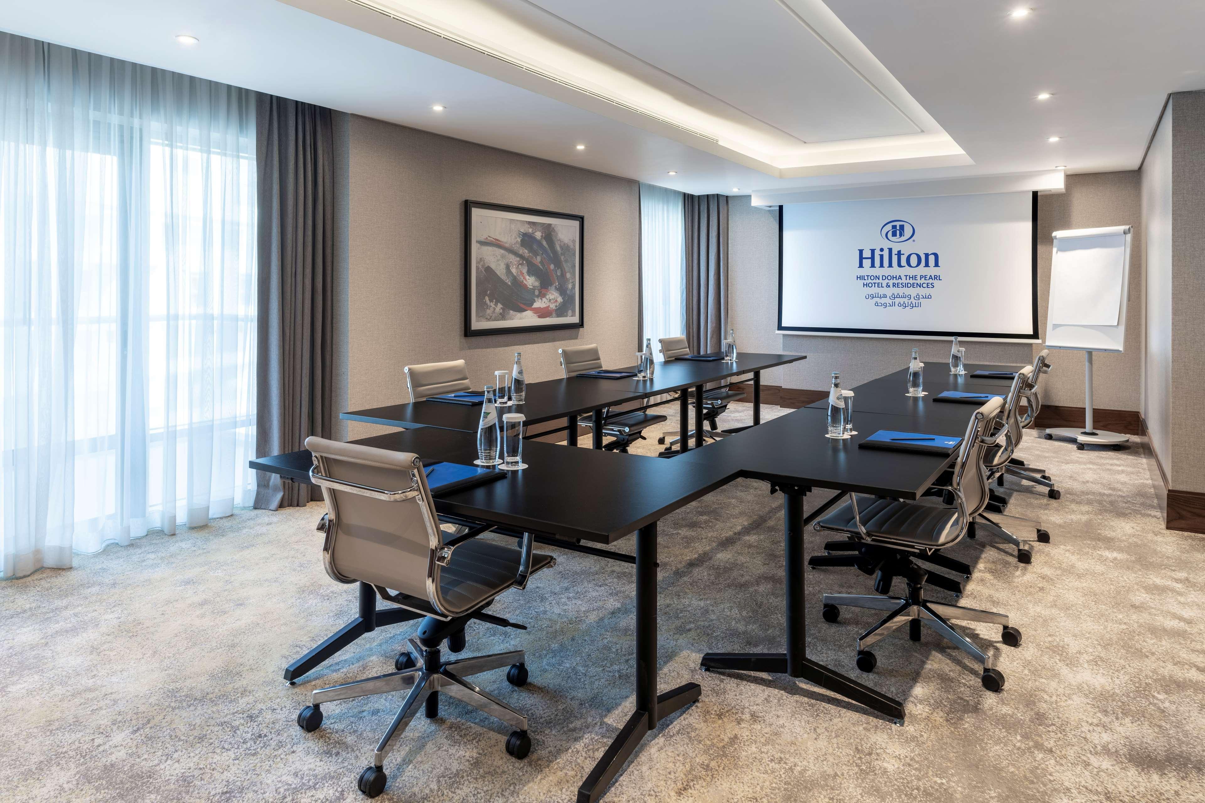 מלון Hilton Doha The Pearl מראה חיצוני תמונה Meeting room